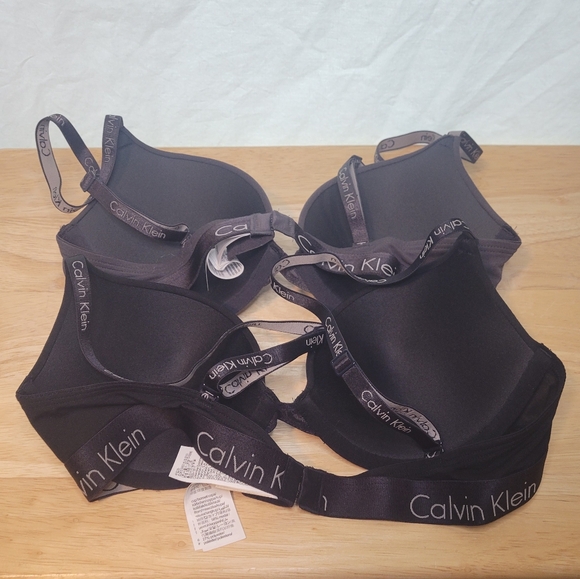 Calvin Klein 2 Pack Bras - Black and Charcoal - Picture 4 of 4